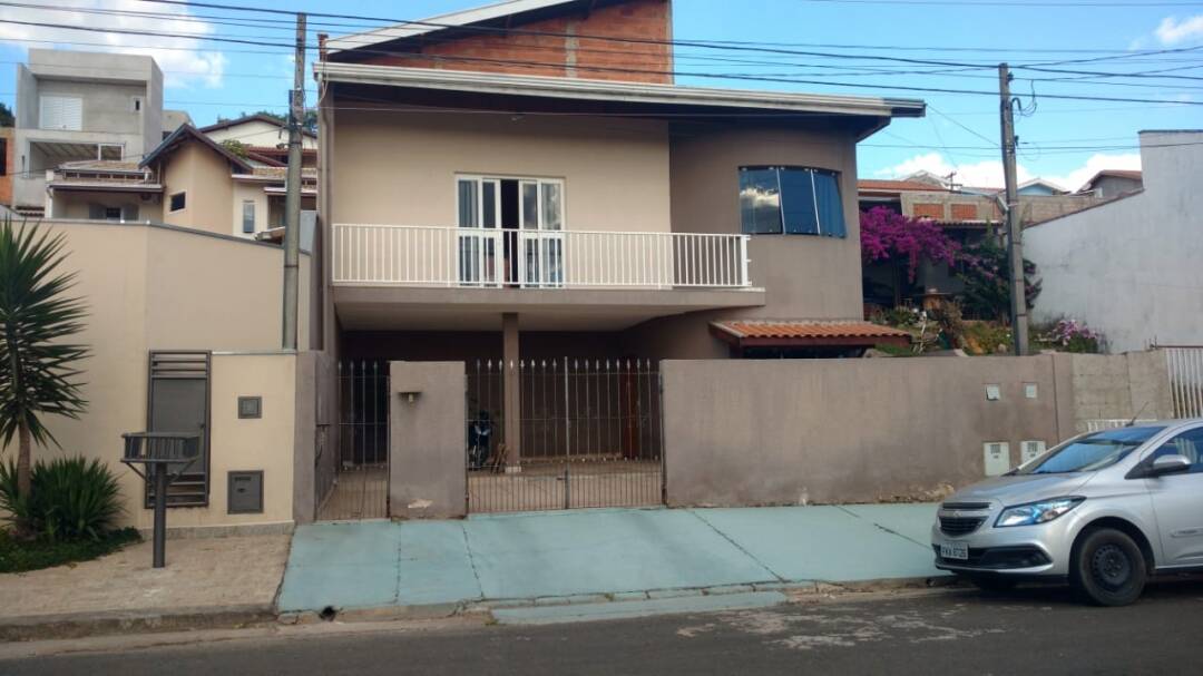 #1526 - Casa para Venda em Valinhos - SP