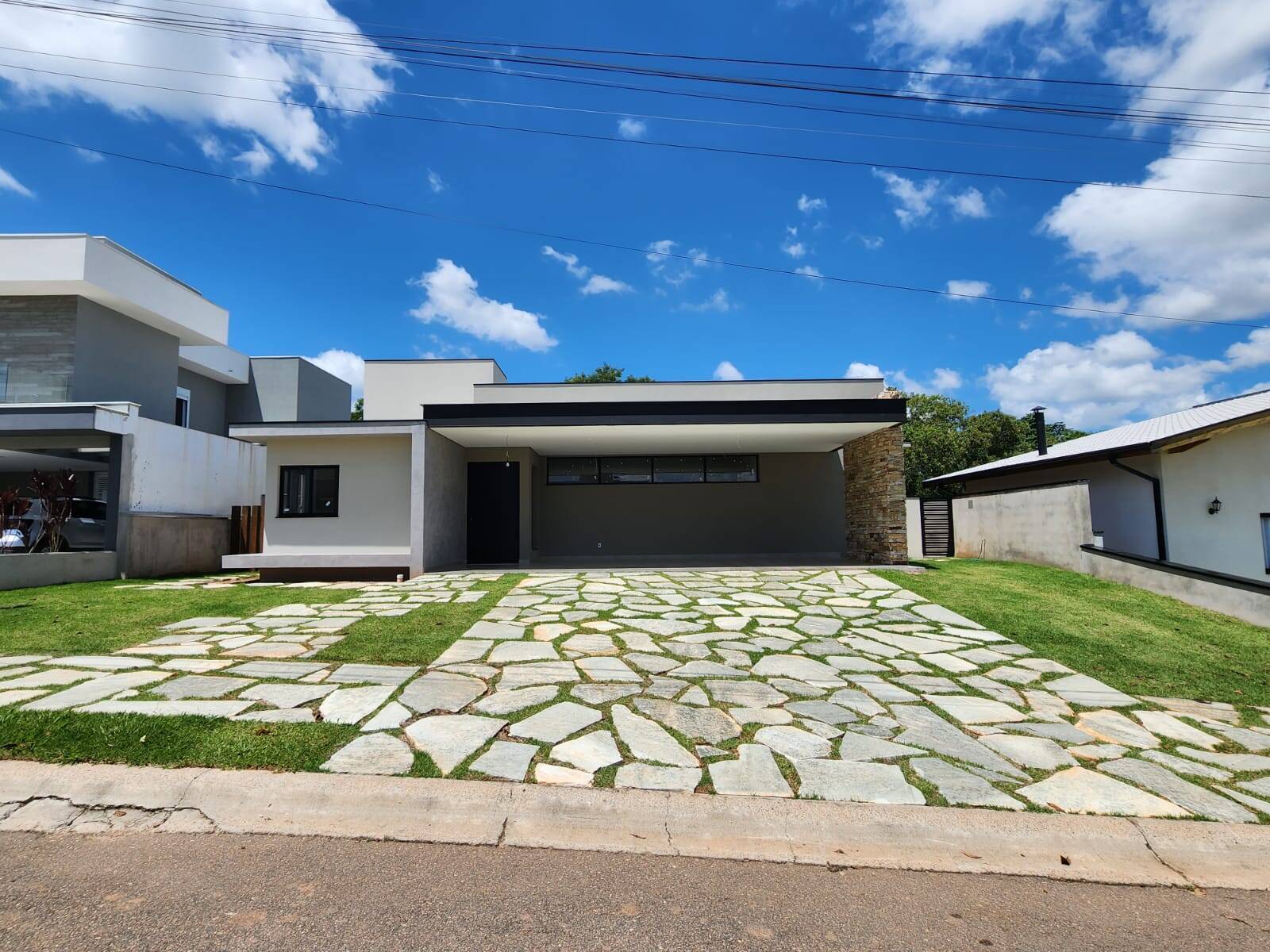 #2192 - Casa em condomínio para Venda em Louveira - SP