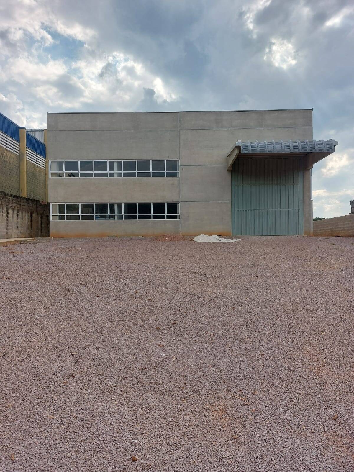 #2351 - Sala para Venda em Louveira - SP
