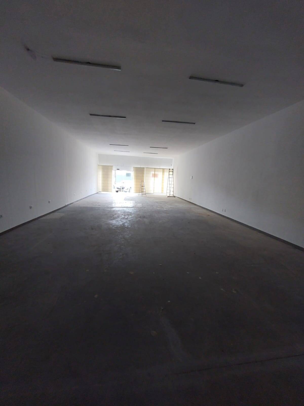 #2381 - Salão Comercial para Locação em Louveira - SP