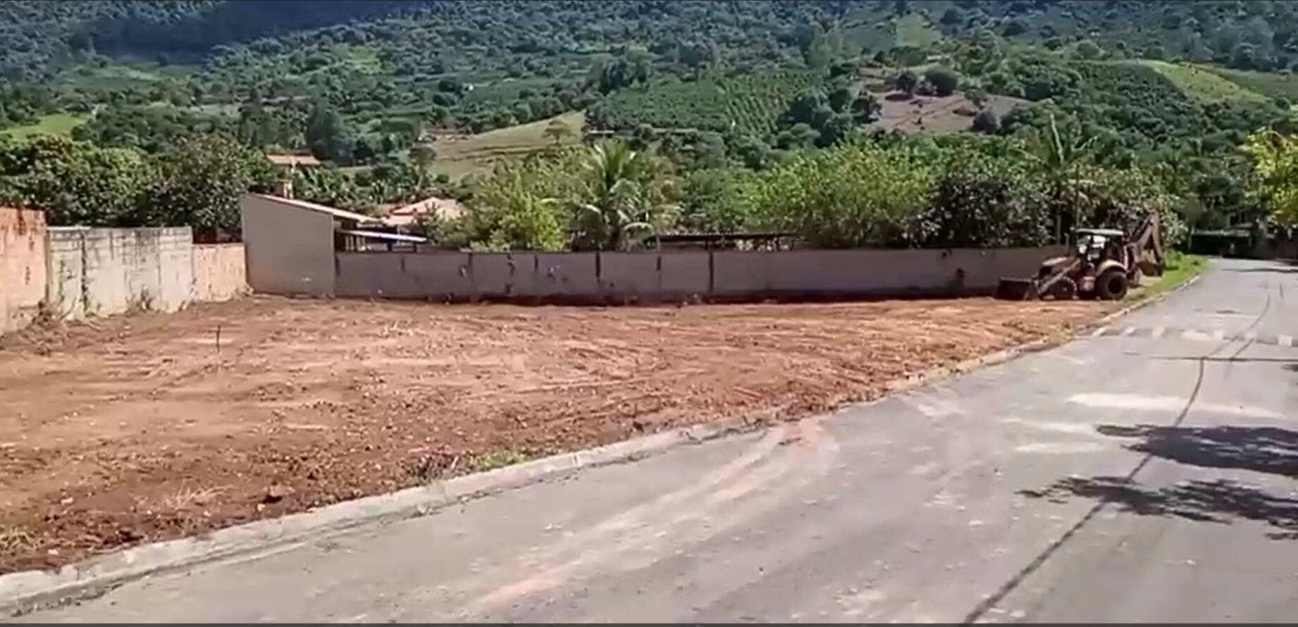 #2396 - Terreno para Venda em Jacutinga - MG