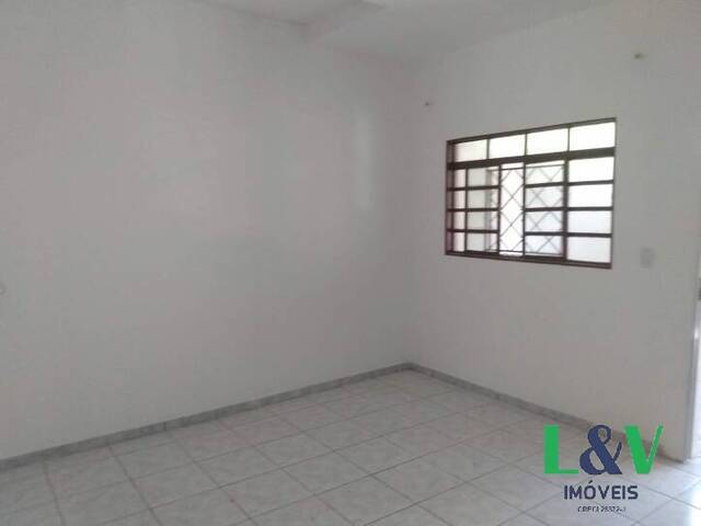 #1298 - Casa para Locação em Louveira - SP - 2