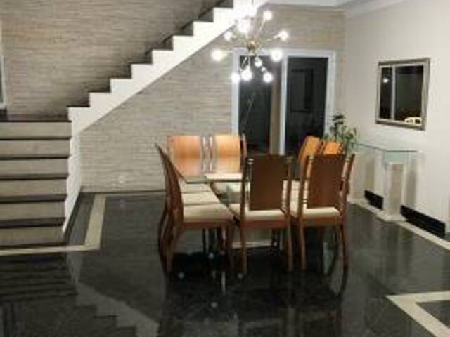 #1651 - Casa em condomínio para Venda em Louveira - SP