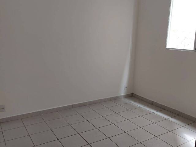#2175 - Apartamento para Locação em Louveira - SP - 2