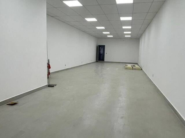 #2226 - Salão Comercial para Locação em Louveira - SP - 3