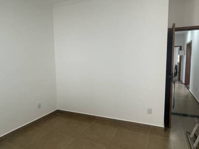#2431 - Casa para Locação em Louveira - SP - 3