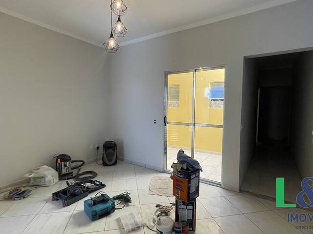 #2442 - Casa para Locação em Louveira - SP - 2