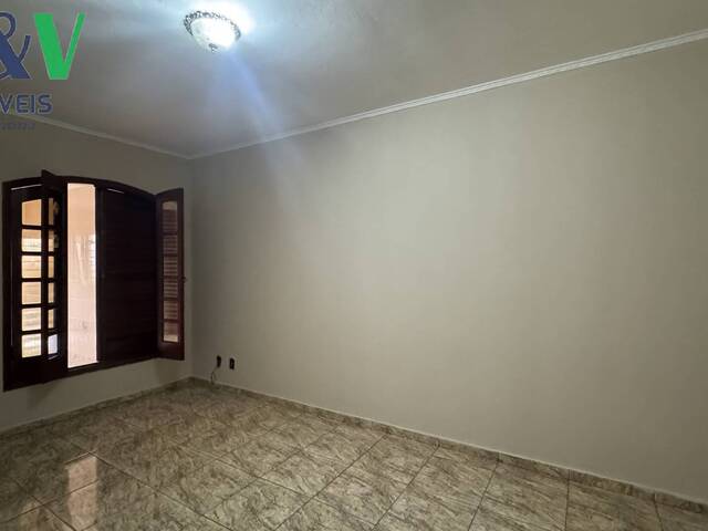 #2465 - Sobrado para Venda em Louveira - SP - 2