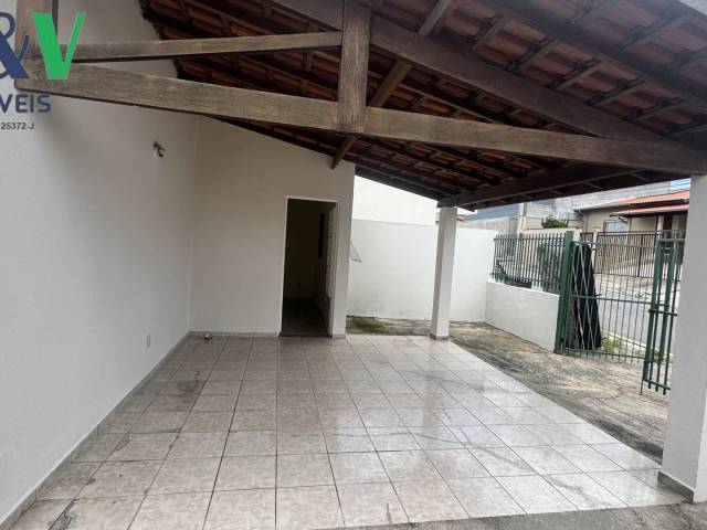 #2505 - Casa para Locação em Louveira - SP - 2