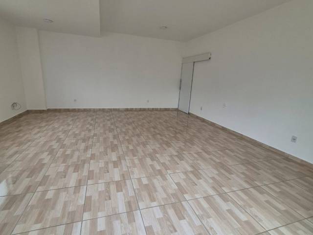 Sala para Locação em Louveira - 4