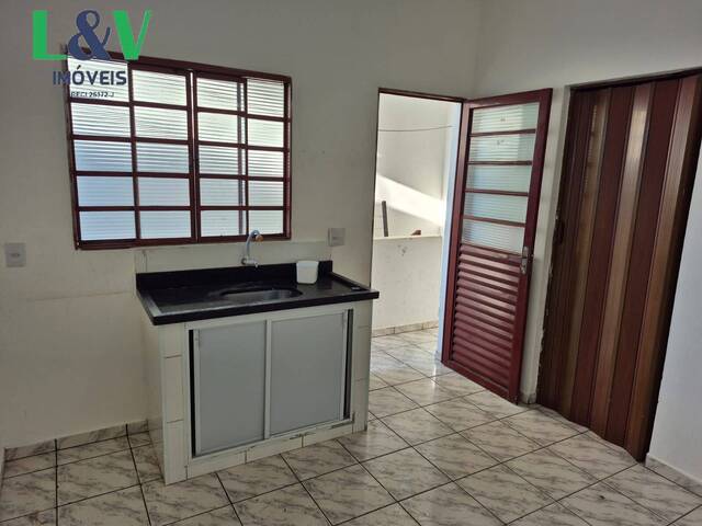 #2556 - Casa para Locação em Louveira - SP - 3