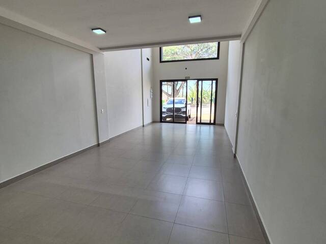 Sala para Locação em Louveira - 2