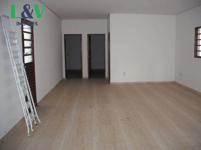 Prédio comercial para Venda em Louveira - 3