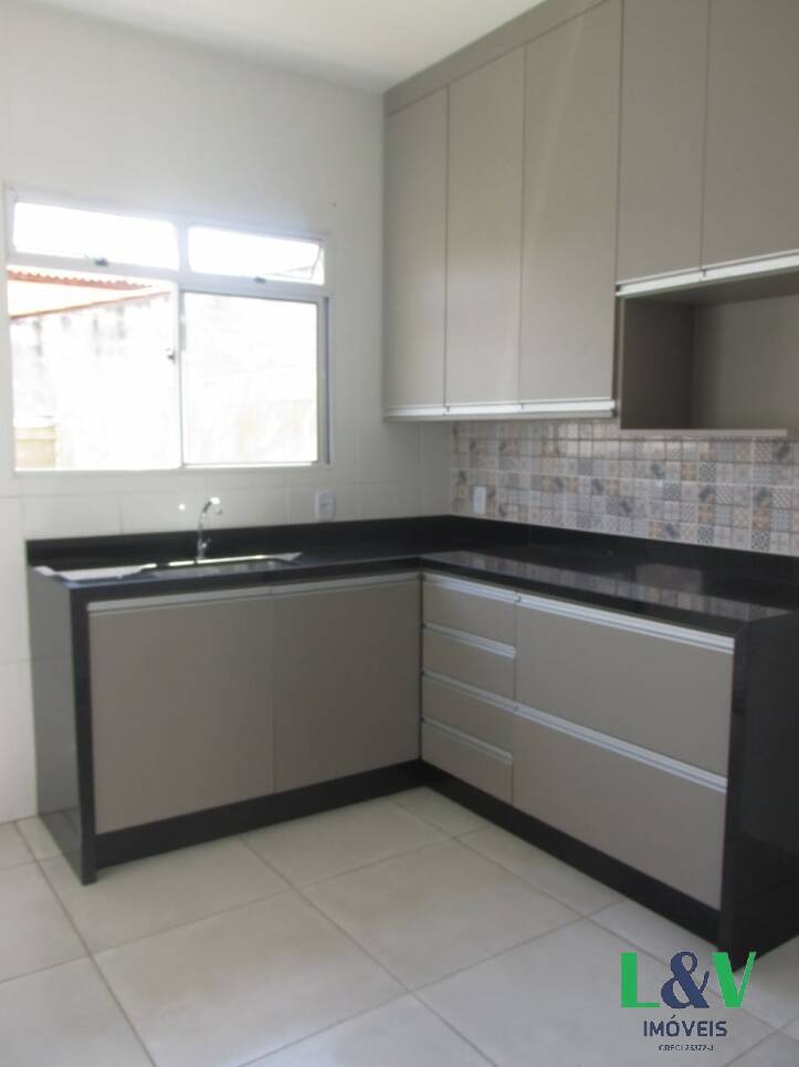 Casa de Condomínio para alugar com 2 quartos, 80m² - Foto 8