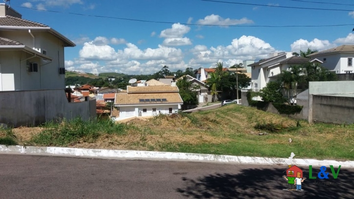 Terreno à venda, 450m² - Foto 1