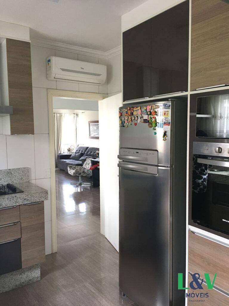 Casa à venda com 4 quartos, 230m² - Foto 6