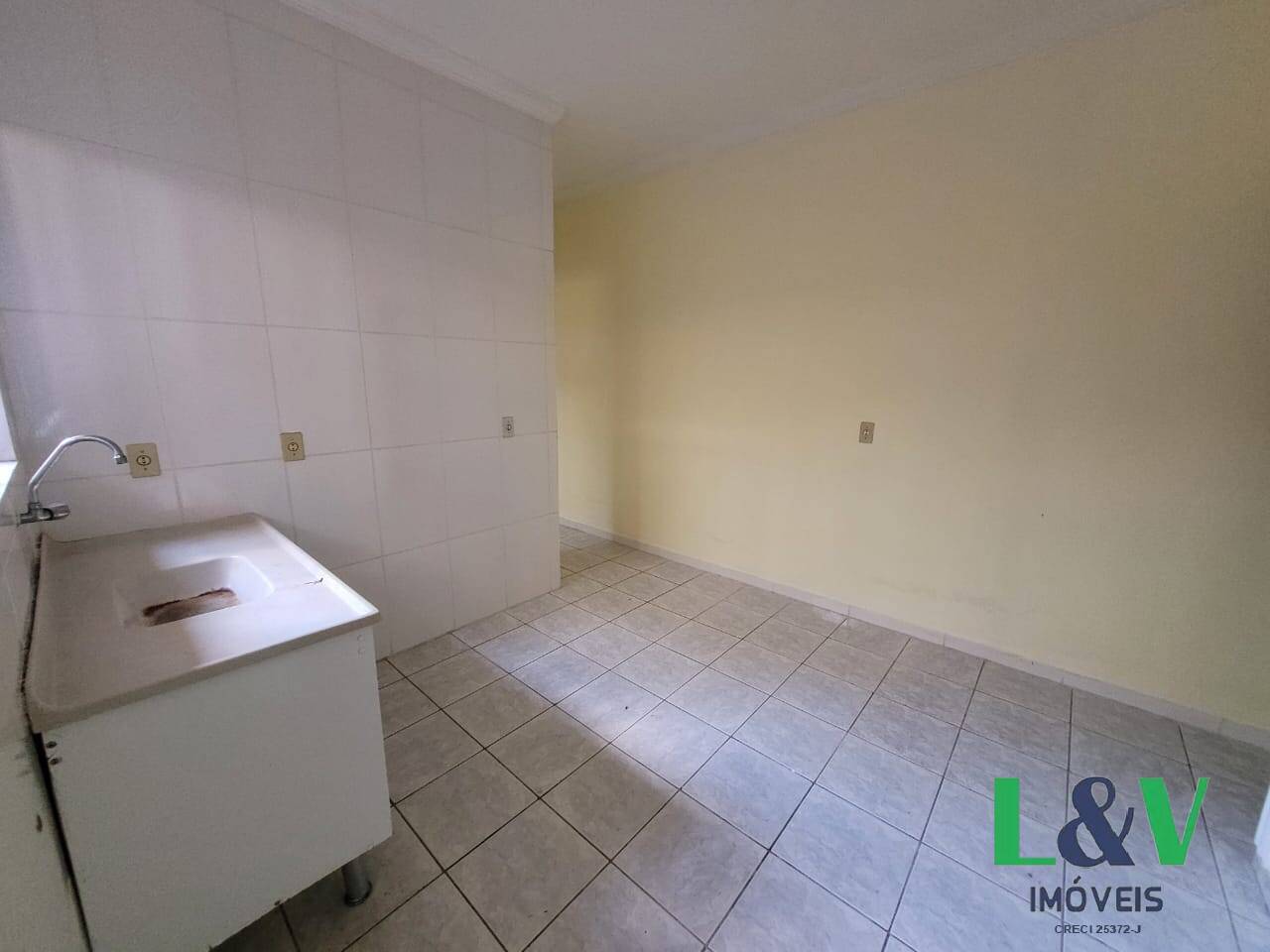 Casa para alugar com 1 quarto, 42m² - Foto 6