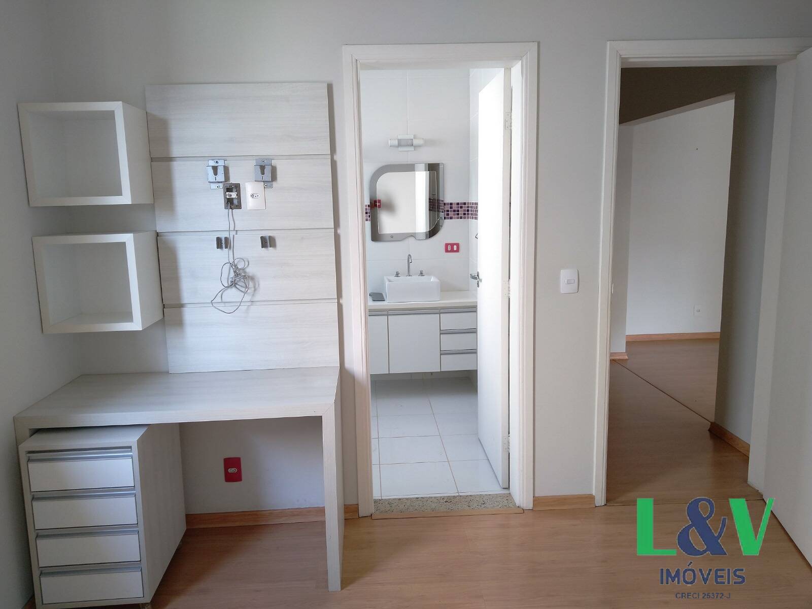 Casa de Condomínio à venda e aluguel com 3 quartos, 300m² - Foto 6