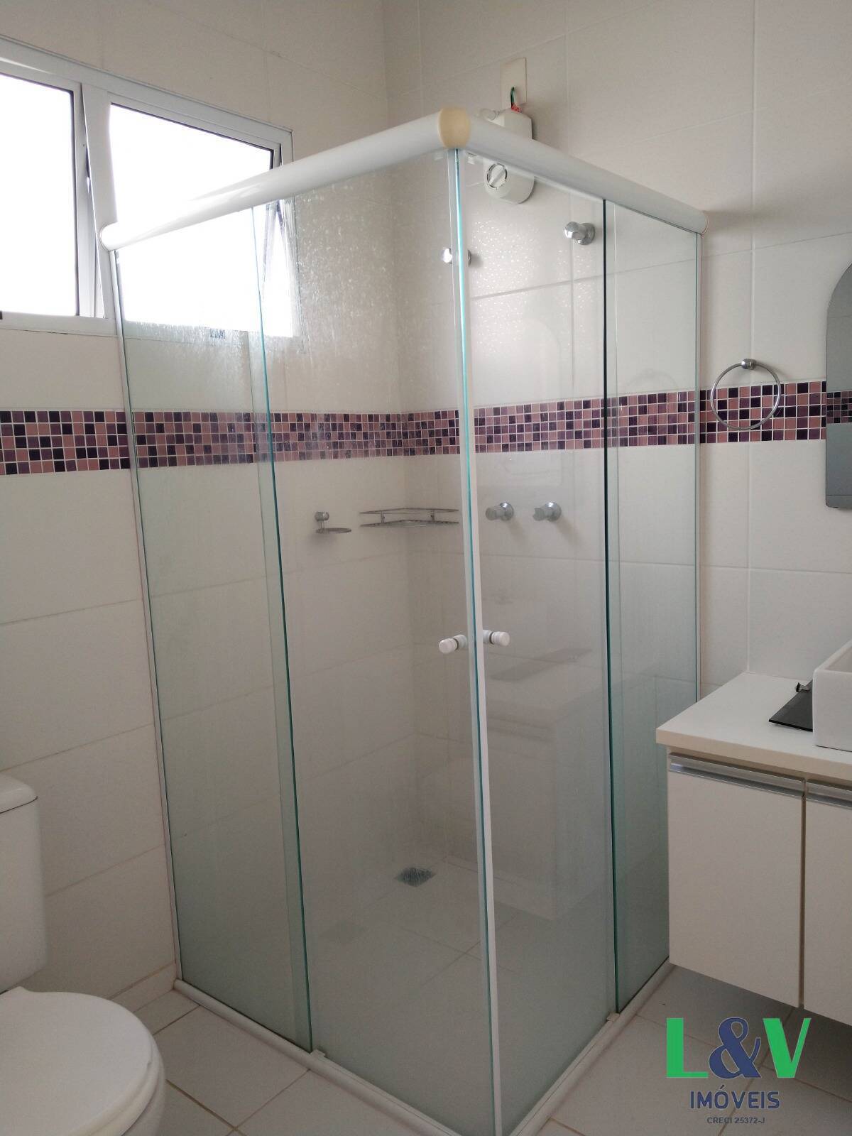 Casa de Condomínio à venda e aluguel com 3 quartos, 300m² - Foto 18
