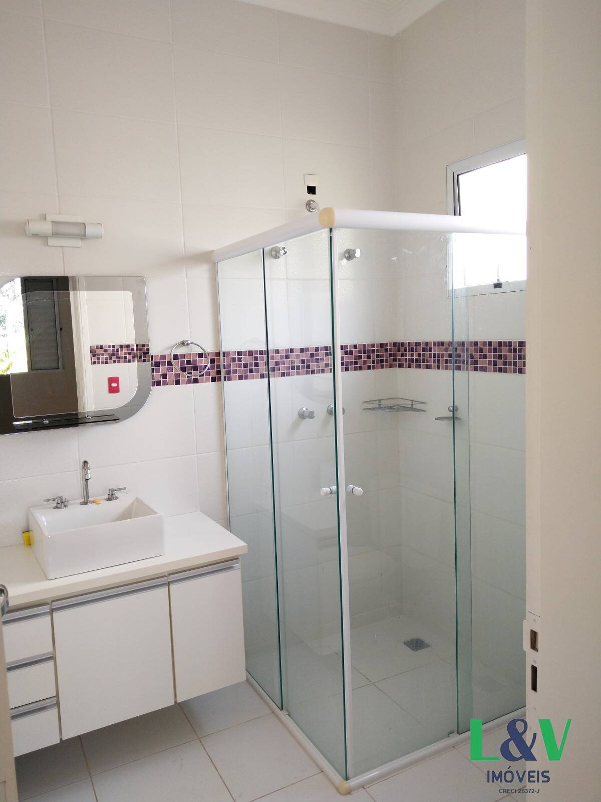 Casa de Condomínio à venda e aluguel com 3 quartos, 300m² - Foto 19