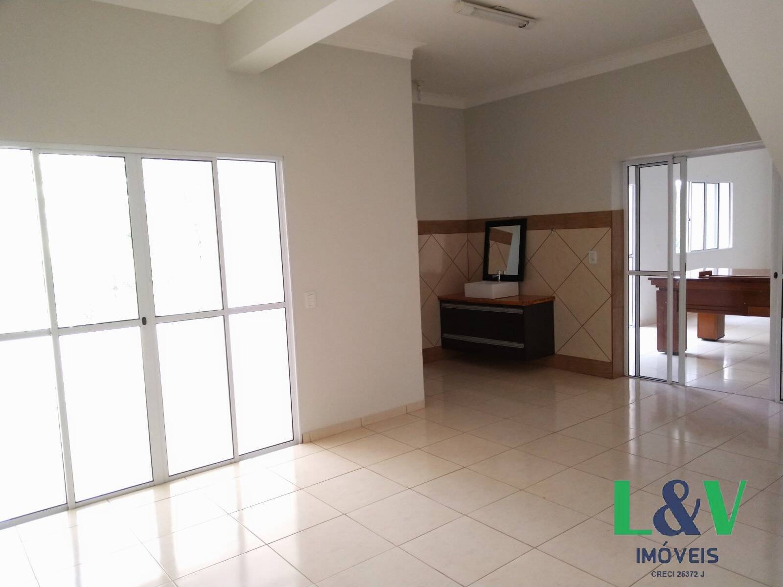 Casa de Condomínio à venda e aluguel com 3 quartos, 300m² - Foto 45
