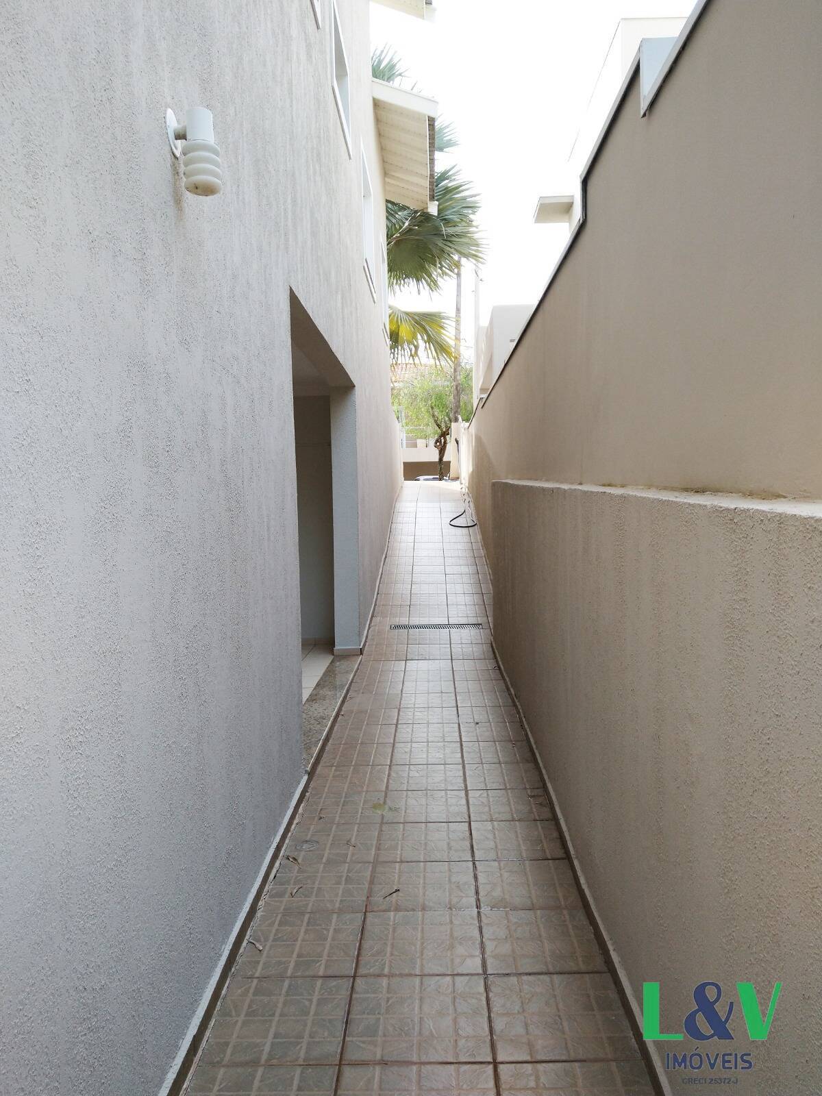 Casa de Condomínio à venda e aluguel com 3 quartos, 300m² - Foto 59
