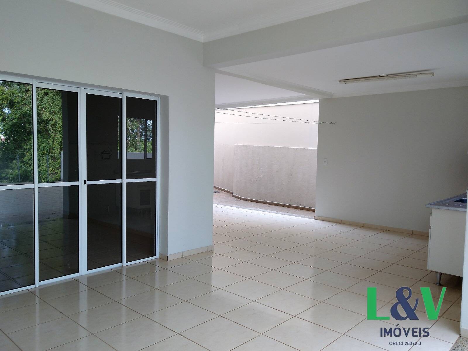 Casa de Condomínio à venda e aluguel com 3 quartos, 300m² - Foto 68