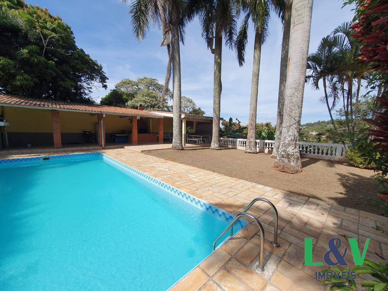 Chácara à venda e aluguel com 2 quartos, 164m² - Foto 12