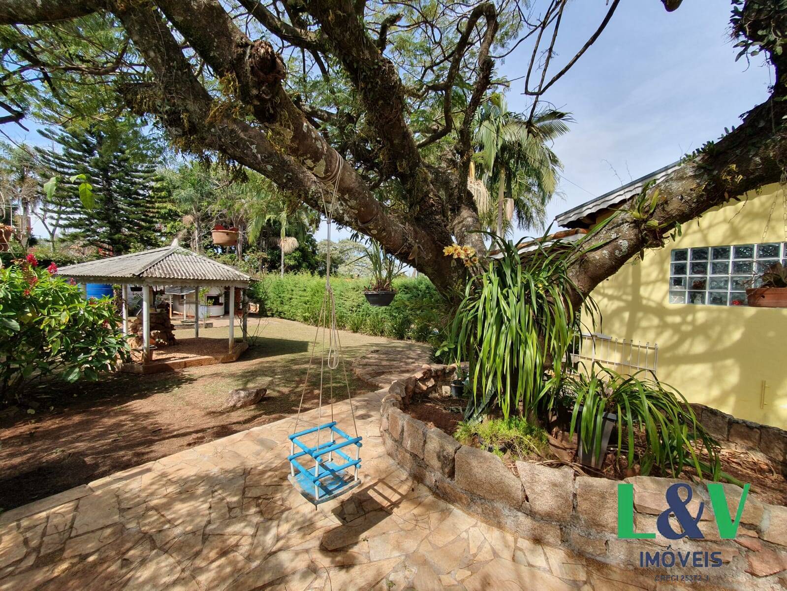 Chácara à venda e aluguel com 2 quartos, 164m² - Foto 3