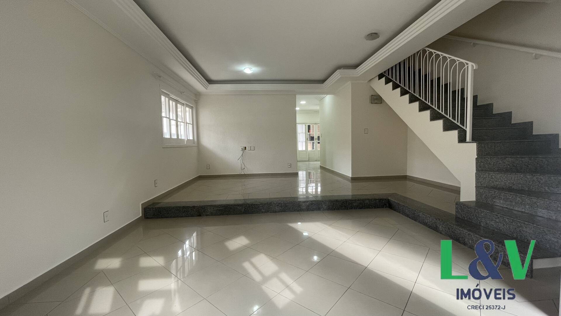 Casa à venda e aluguel com 3 quartos, 420m² - Foto 22