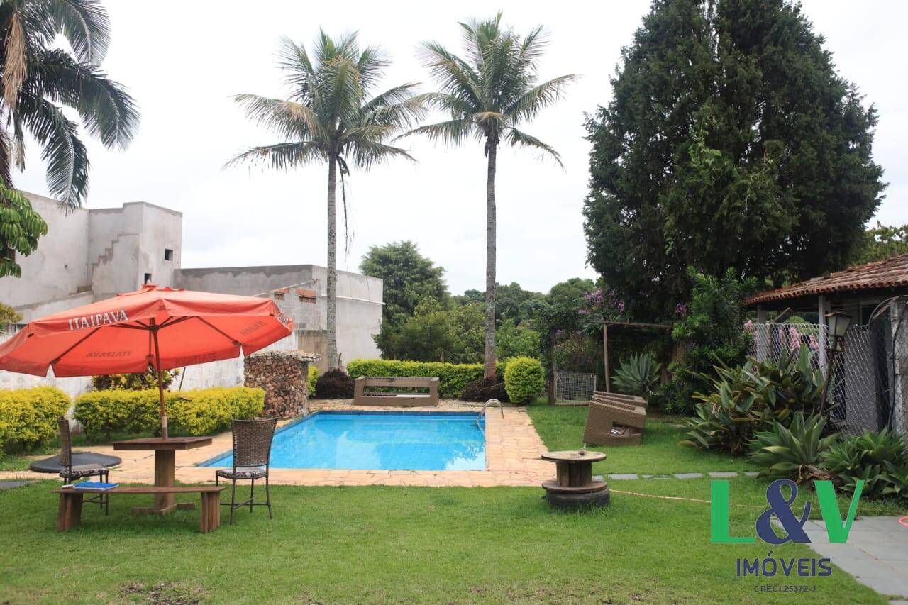 Chácara à venda com 5 quartos, 780m² - Foto 2