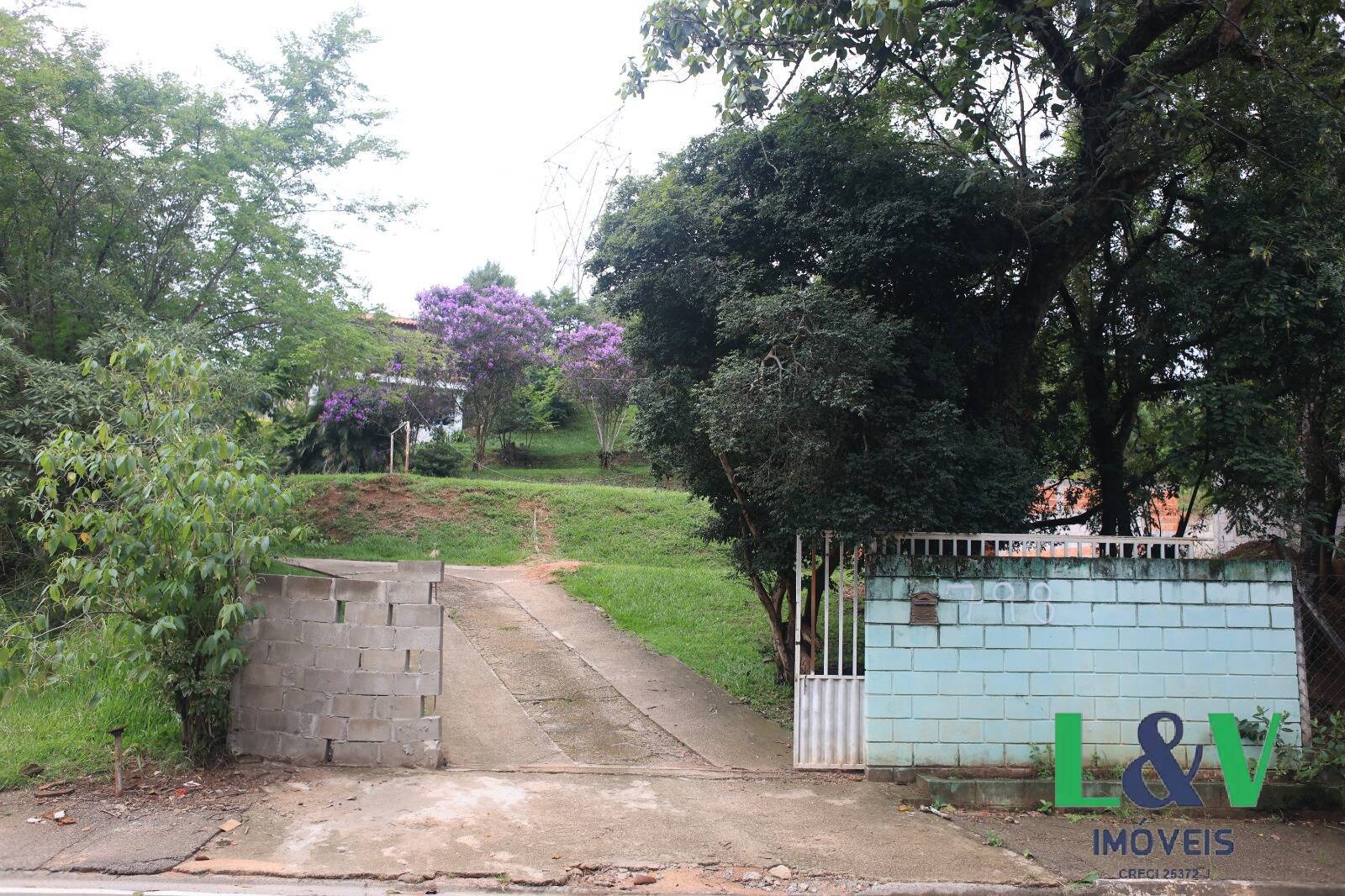 Chácara à venda com 5 quartos, 780m² - Foto 9