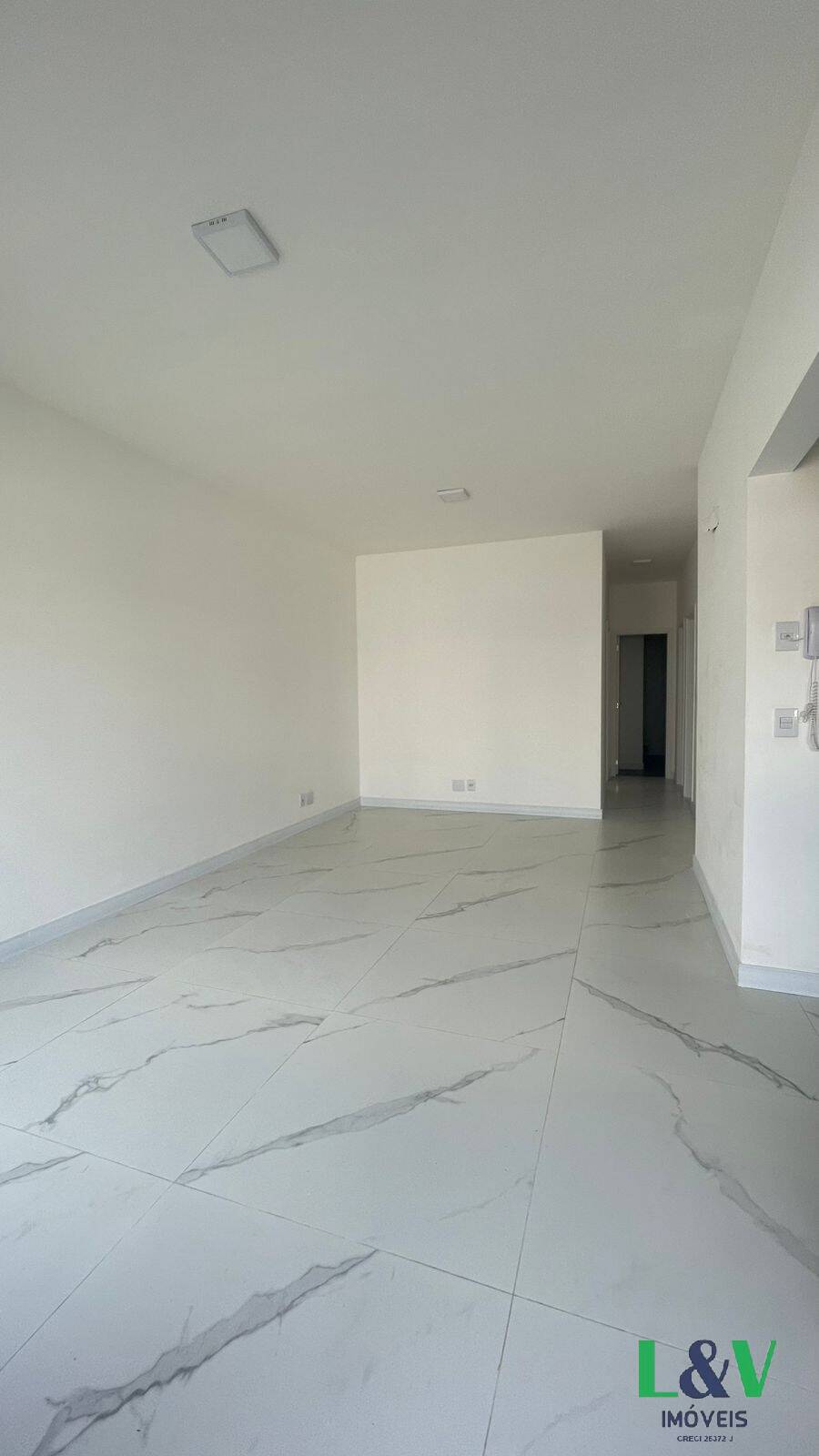 Casa para alugar com 3 quartos, 82m² - Foto 2