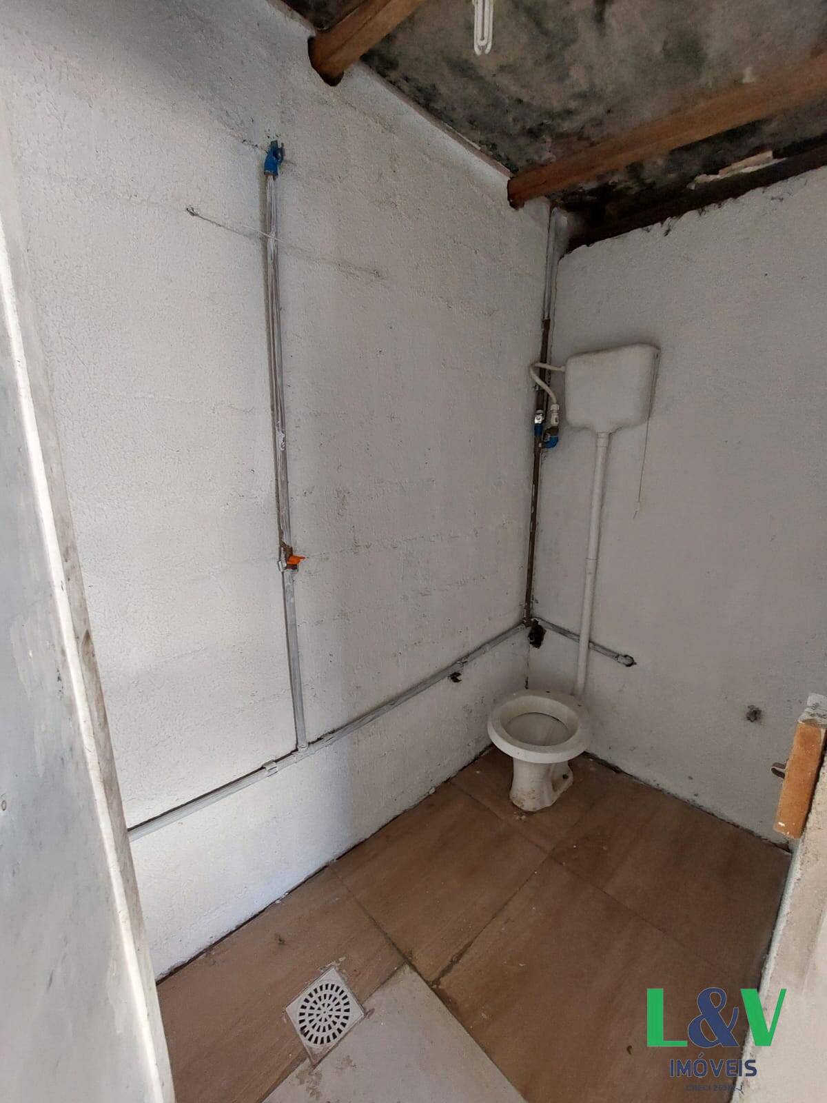 Casa para alugar com 2 quartos, 60m² - Foto 9