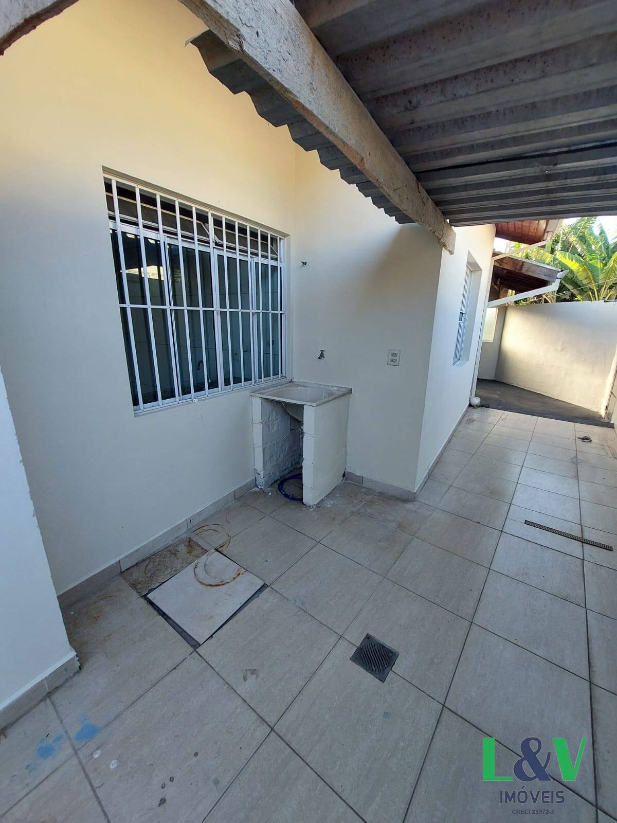 Casa para alugar com 2 quartos, 60m² - Foto 14