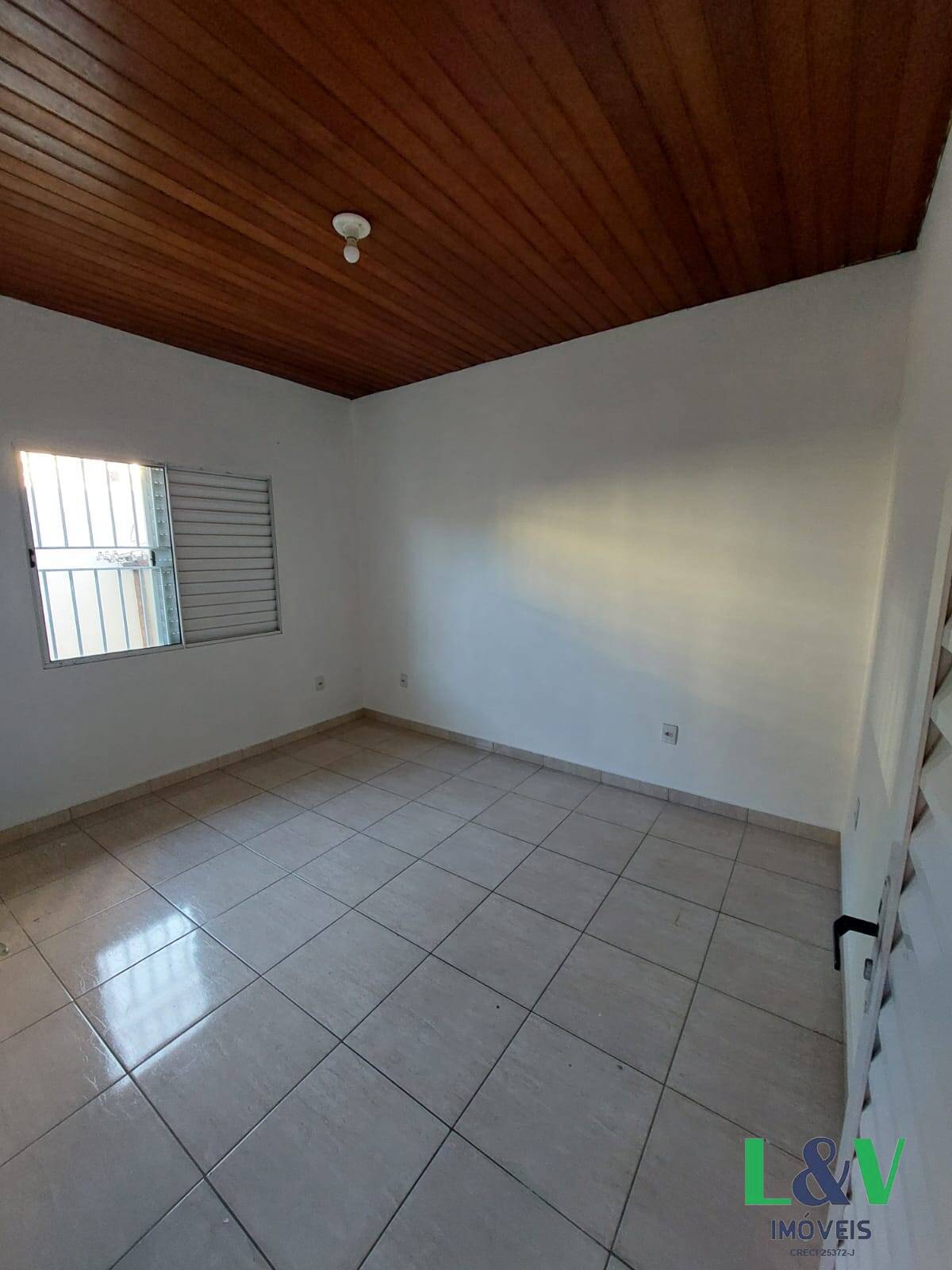 Casa para alugar com 2 quartos, 60m² - Foto 6
