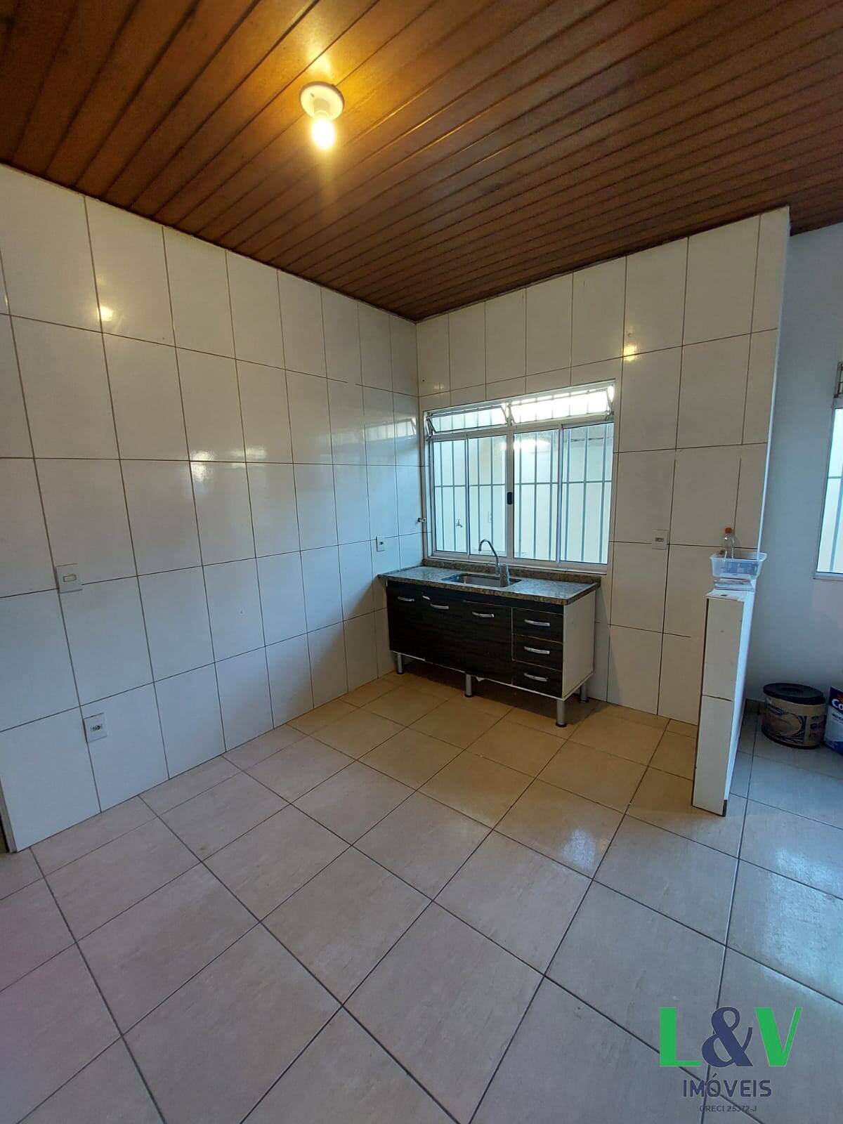 Casa para alugar com 2 quartos, 60m² - Foto 7