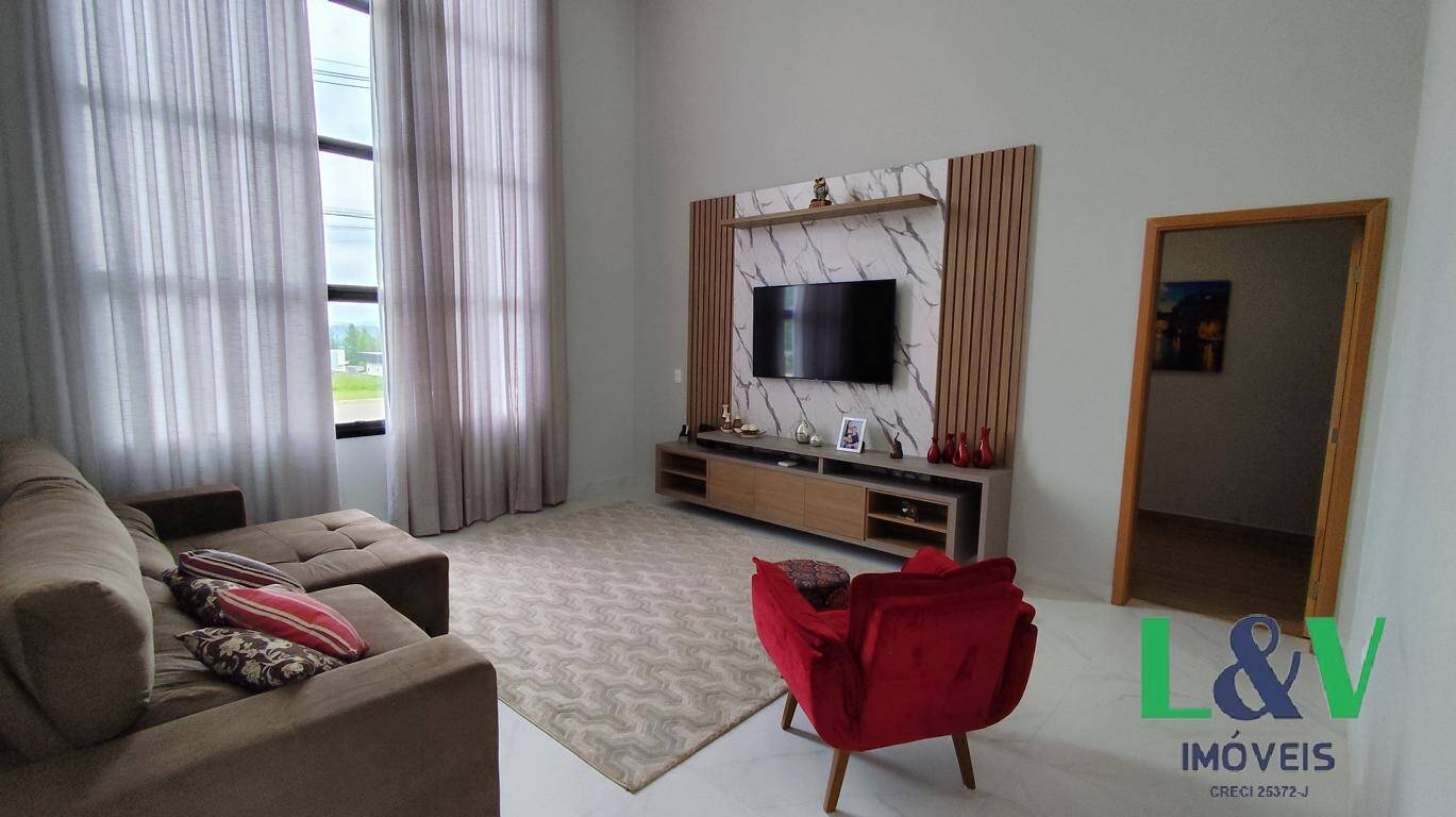 Casa de Condomínio à venda com 3 quartos, 340m² - Foto 3