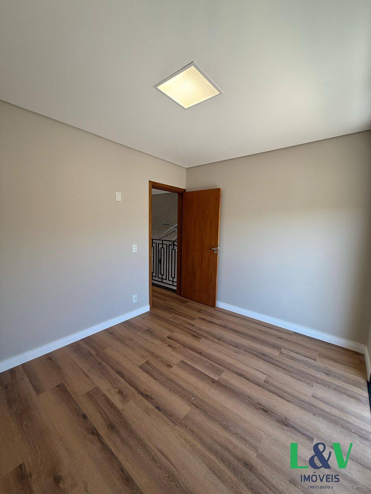Casa à venda com 3 quartos, 150m² - Foto 26