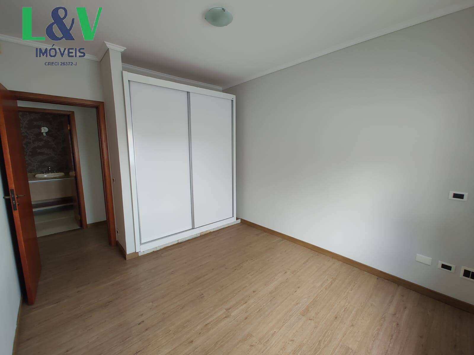 Casa, 4 quartos, 266 m² - Foto 9