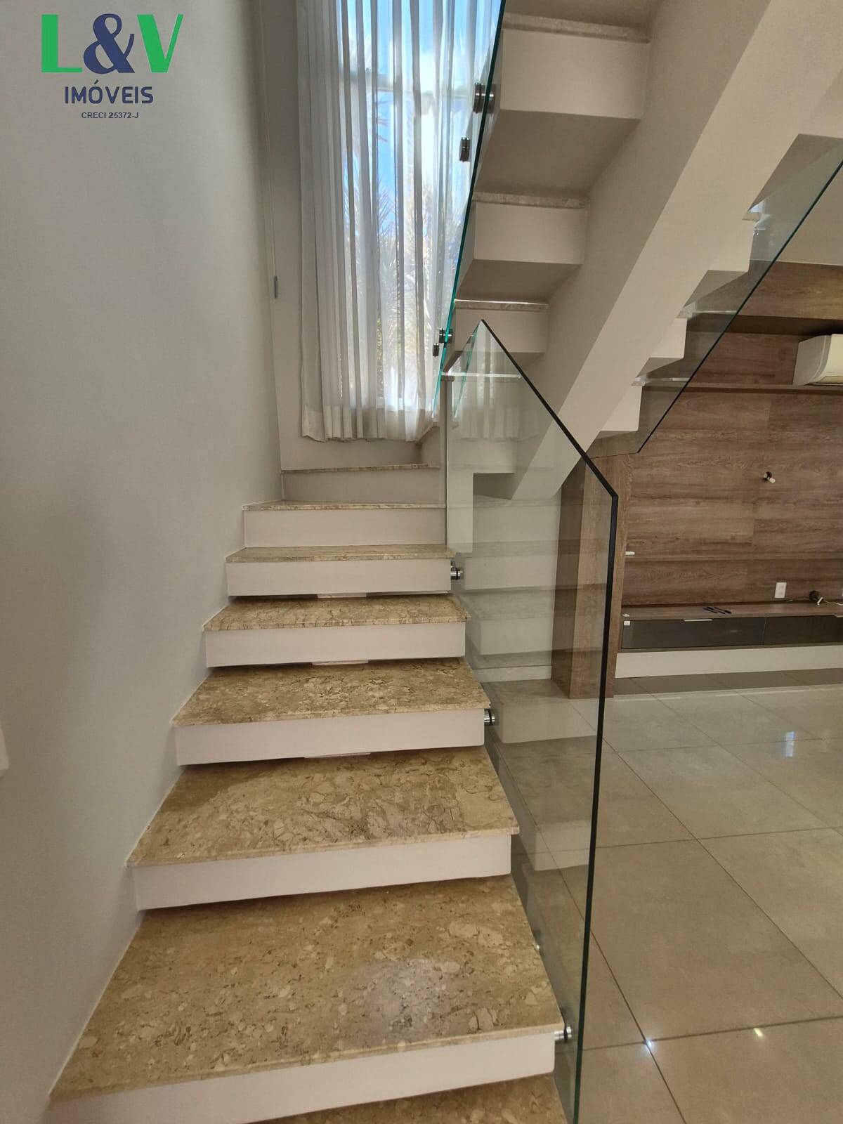 Casa, 3 quartos, 216 m² - Foto 4